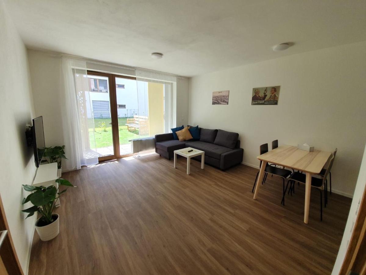 Stylish With Terrace And Garage In The Center Pilsen